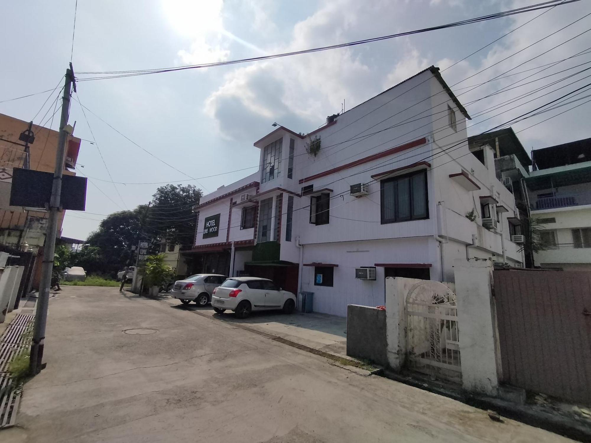 Hotel O Lime Wood Dehradun Dış mekan fotoğraf